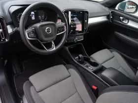Volvo XC40 (2022) thumbnail 12