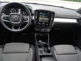 Volvo XC40 (2022) thumbnail 13