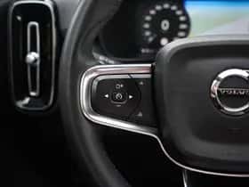 Volvo XC40 (2022) thumbnail 18