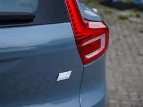 Volvo XC40 (2022) thumbnail 9