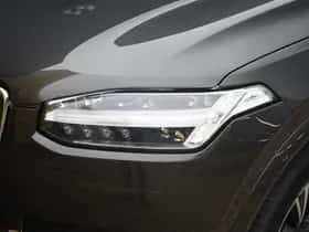 Volvo XC90 (2022) thumbnail 4