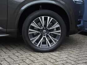 Volvo XC90 (2022) thumbnail 7