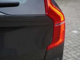 Volvo XC90 (2022) thumbnail 9