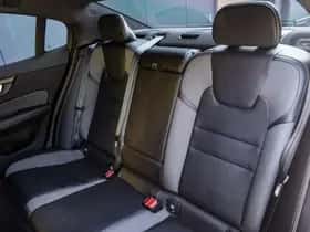 Volvo S60 (2022) thumbnail 13