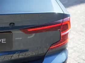 Volvo S60 (2022) thumbnail 9