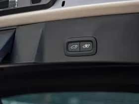 Volvo XC40 (2024) thumbnail 11