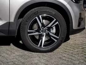Volvo XC40 (2024) thumbnail 7