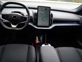 Volvo EX30 (2025) thumbnail 10