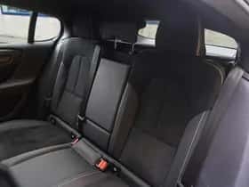 Volvo C40 (2023) thumbnail 14