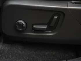 Volvo C40 (2023) thumbnail 16