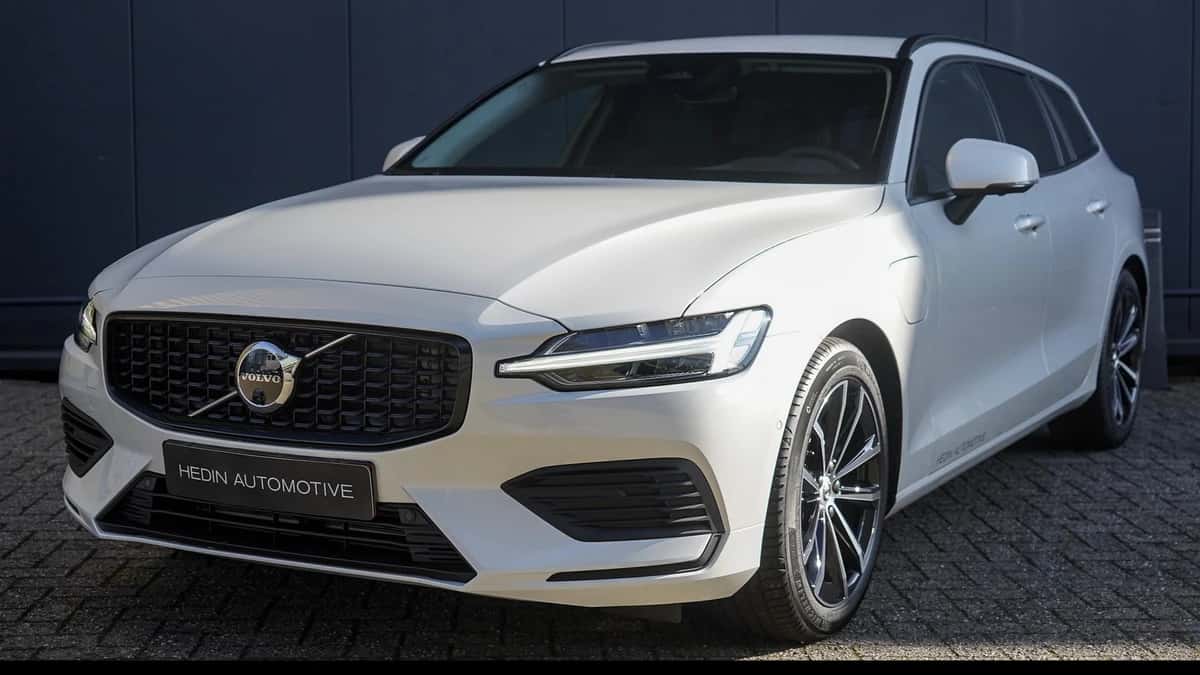 Volvo V60 (2026) — foto 1