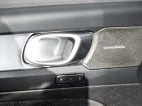 Volvo XC40 (2025) thumbnail 15