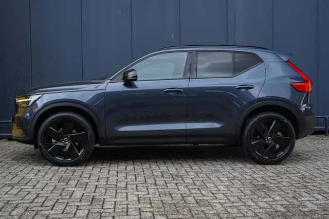 Volvo XC40 (2026) thumbnail 3