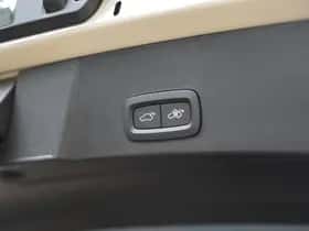 Volvo EX40 (2025) thumbnail 11