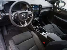 Volvo EX40 (2025) thumbnail 12