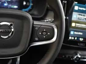 Volvo EX40 (2025) thumbnail 19