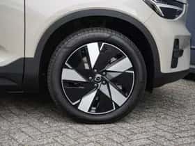 Volvo EX40 (2025) thumbnail 7