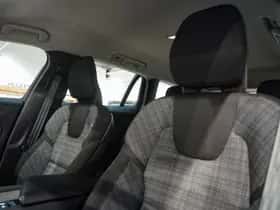Volvo V60 (2022) thumbnail 16