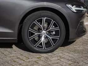 Volvo V60 (2022) thumbnail 7