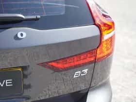 Volvo V60 (2022) thumbnail 9