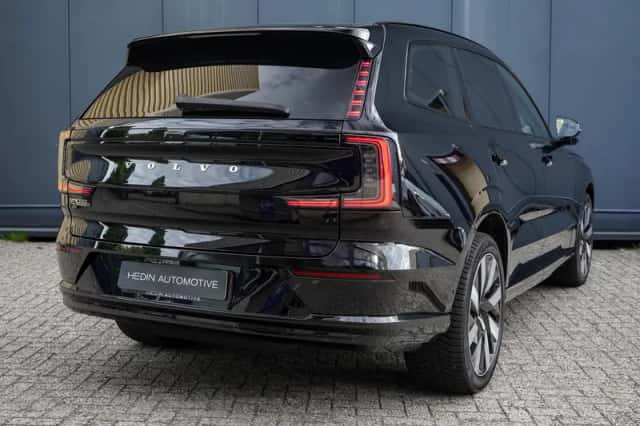 Volvo EX90 (2025) thumbnail 6