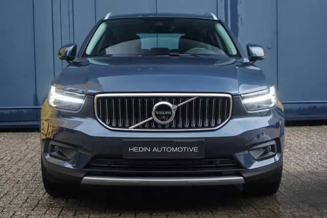Volvo XC40 (2021) thumbnail 2