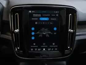 Volvo C40 (2024) thumbnail 23
