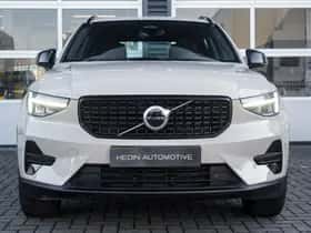 Volvo XC40 (2025) thumbnail 2