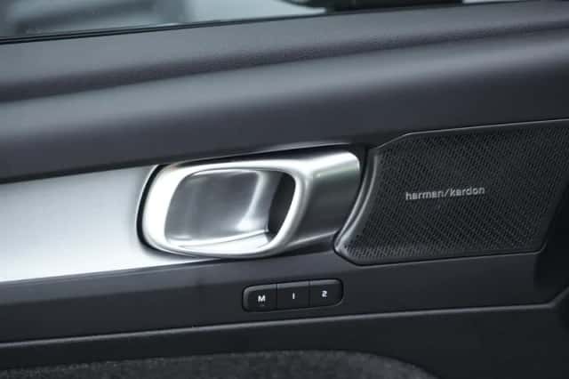 Volvo XC40 (2025) thumbnail 15