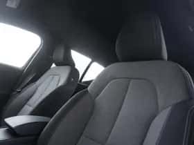Volvo XC40 (2025) thumbnail 17