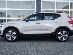 Volvo XC40 (2025) thumbnail 3