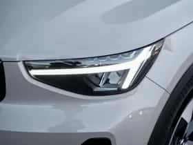 Volvo XC40 (2025) thumbnail 4