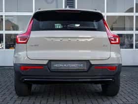 Volvo XC40 (2025) thumbnail 5