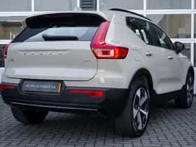 Volvo XC40 (2025) thumbnail 6