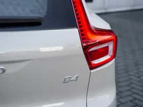 Volvo XC40 (2025) thumbnail 9