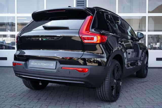 Volvo EX40 (2025) thumbnail 6