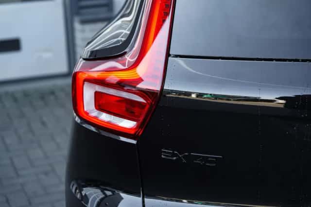 Volvo EX40 (2025) thumbnail 8