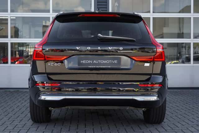 Volvo XC60 (2023) thumbnail 5