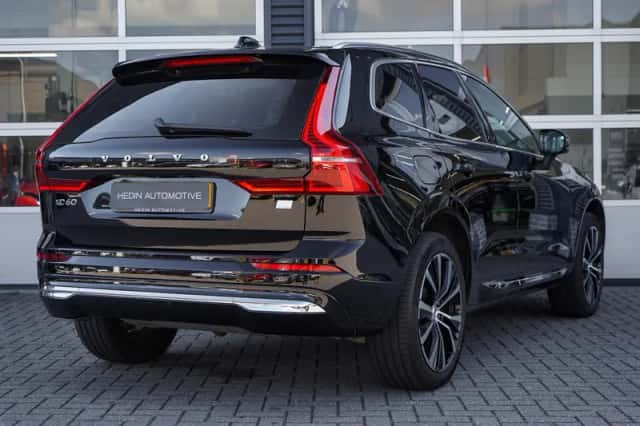 Volvo XC60 (2023) thumbnail 6