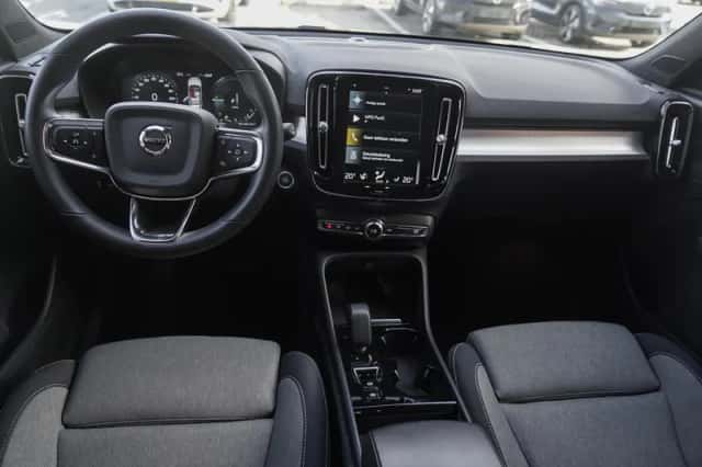 Volvo XC40 (2022) thumbnail 13