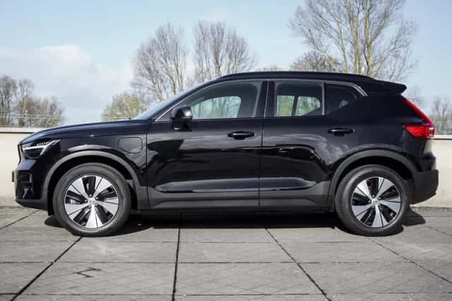 Volvo XC40 (2022) thumbnail 3