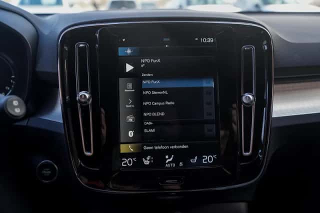 Volvo XC40 (2022) thumbnail 23