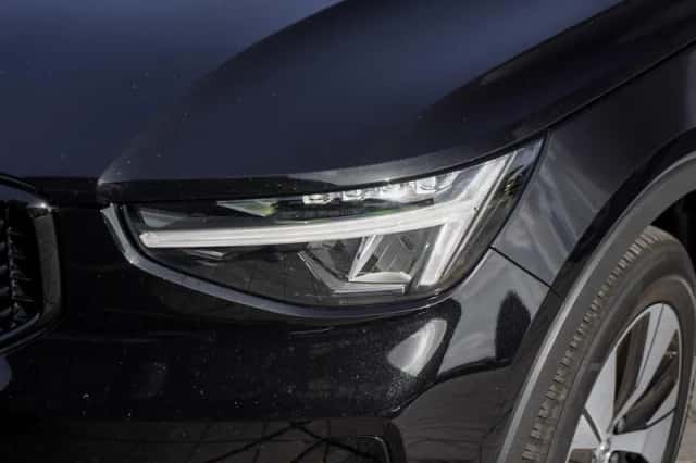 Volvo XC40 (2022) thumbnail 4