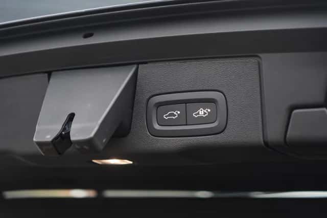 Volvo XC60 (2025) thumbnail 11