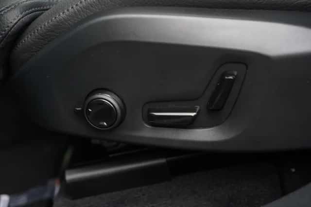 Volvo XC60 (2025) thumbnail 16