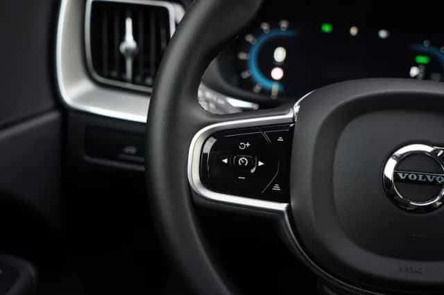 Volvo XC60 (2025) thumbnail 19