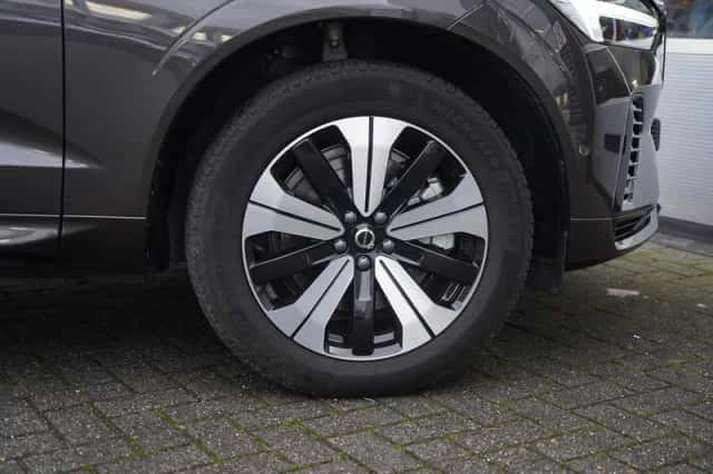 Volvo XC60 (2025) thumbnail 7