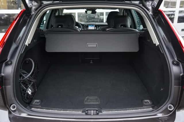 Volvo XC60 (2025) thumbnail 10