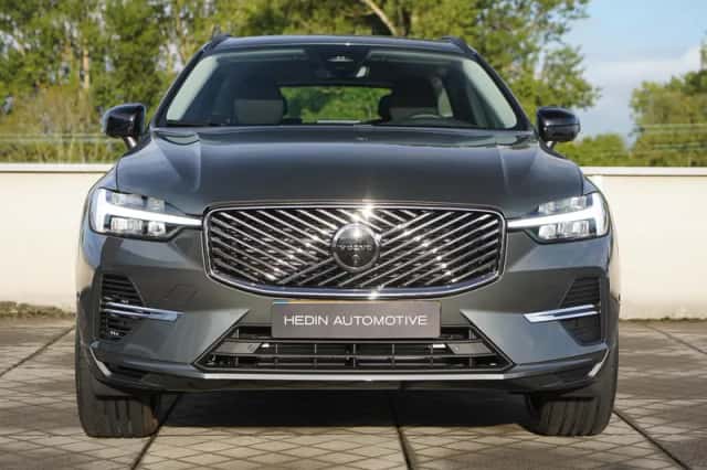 Volvo XC60 (2025) thumbnail 2