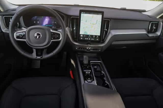 Volvo XC60 (2025) thumbnail 13